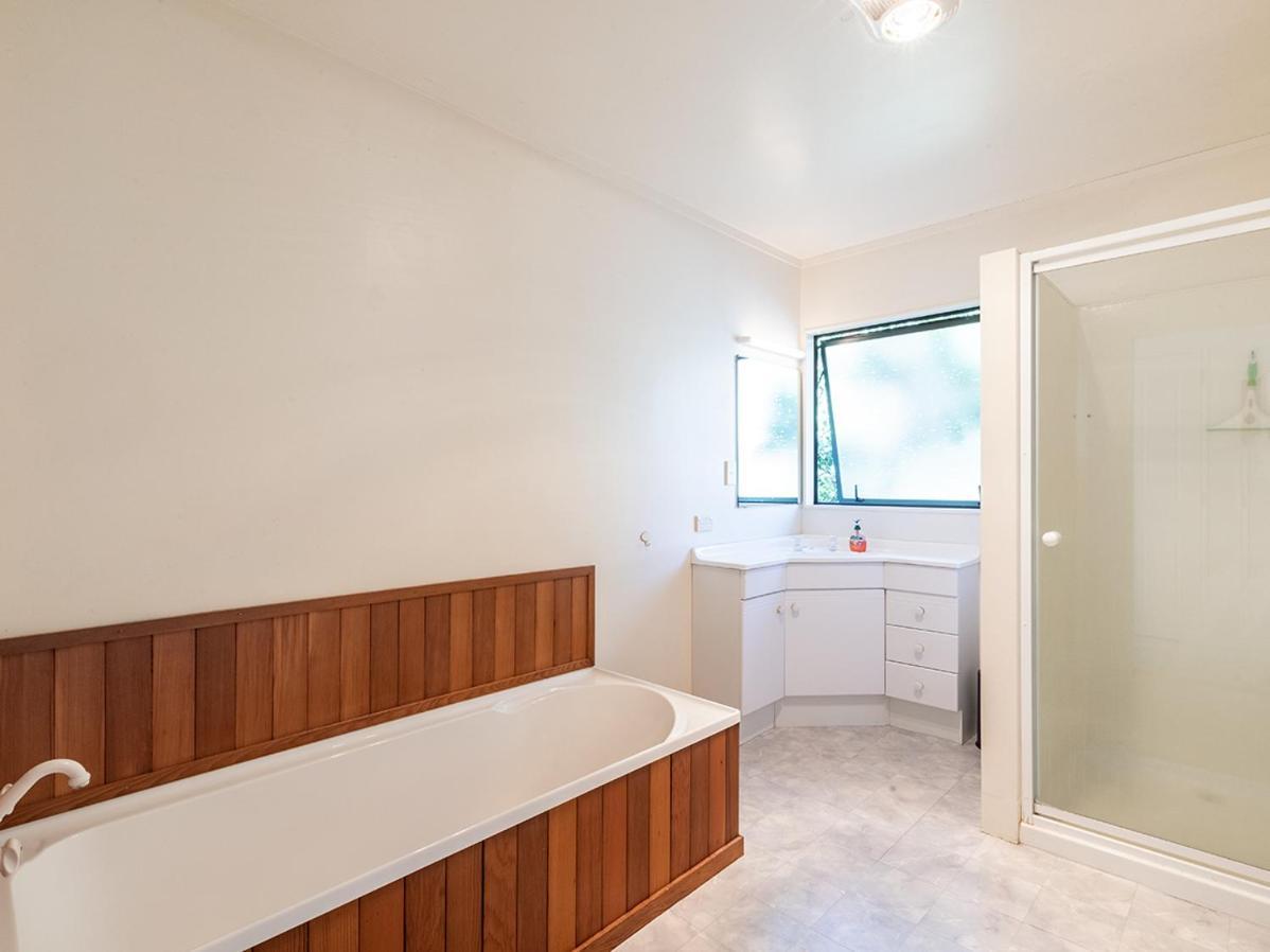 Kawau Vista - Snells Beach Holiday Home Екстериор снимка